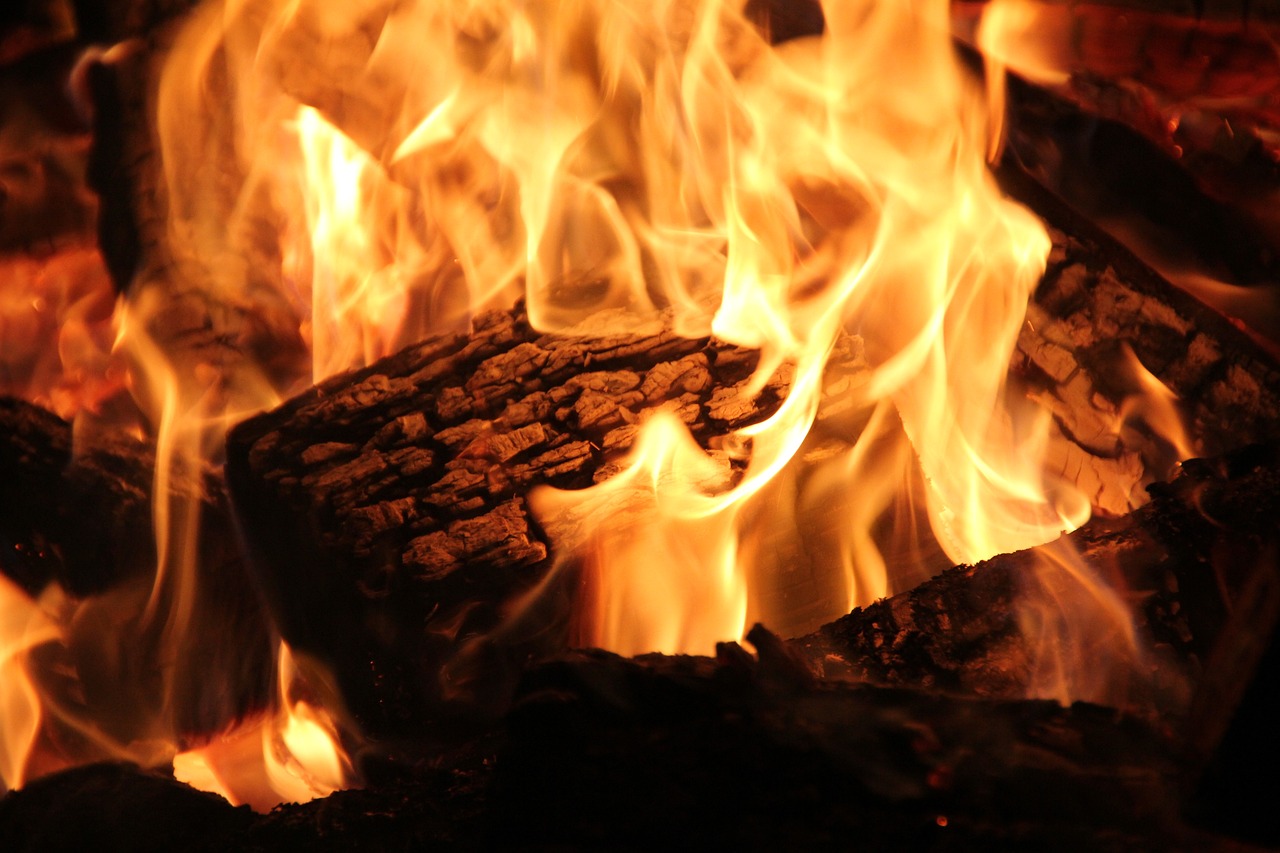 Expert Fireplace Cleaning in Glencoe, IL Professional Fireplace Cleaning Services In Glencoe Illinois